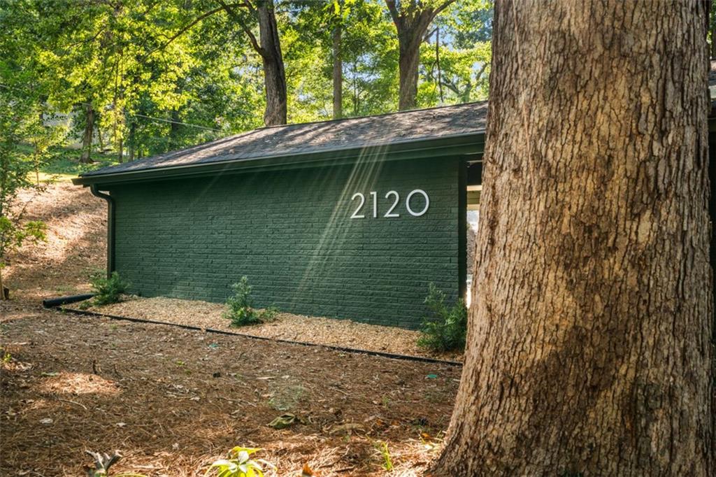 2120 ELDORADO Drive NE