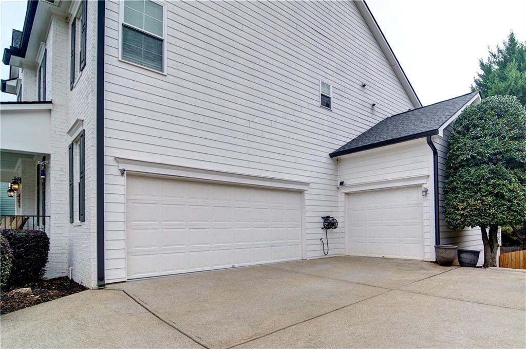 258 Chadwyck Lane