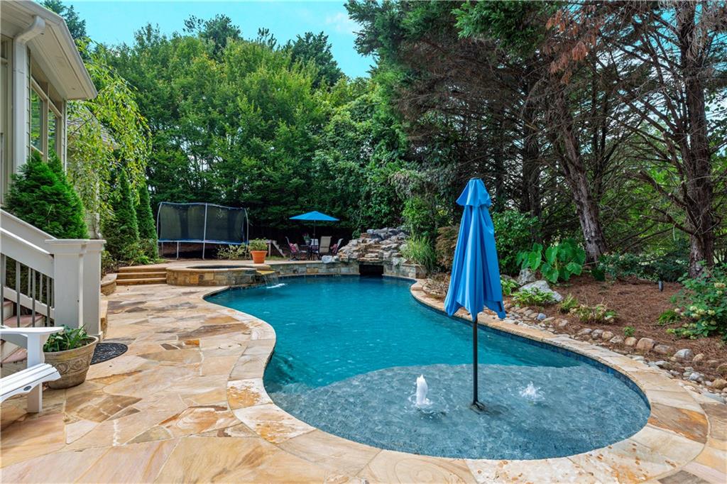 2730 Hermitage Drive
