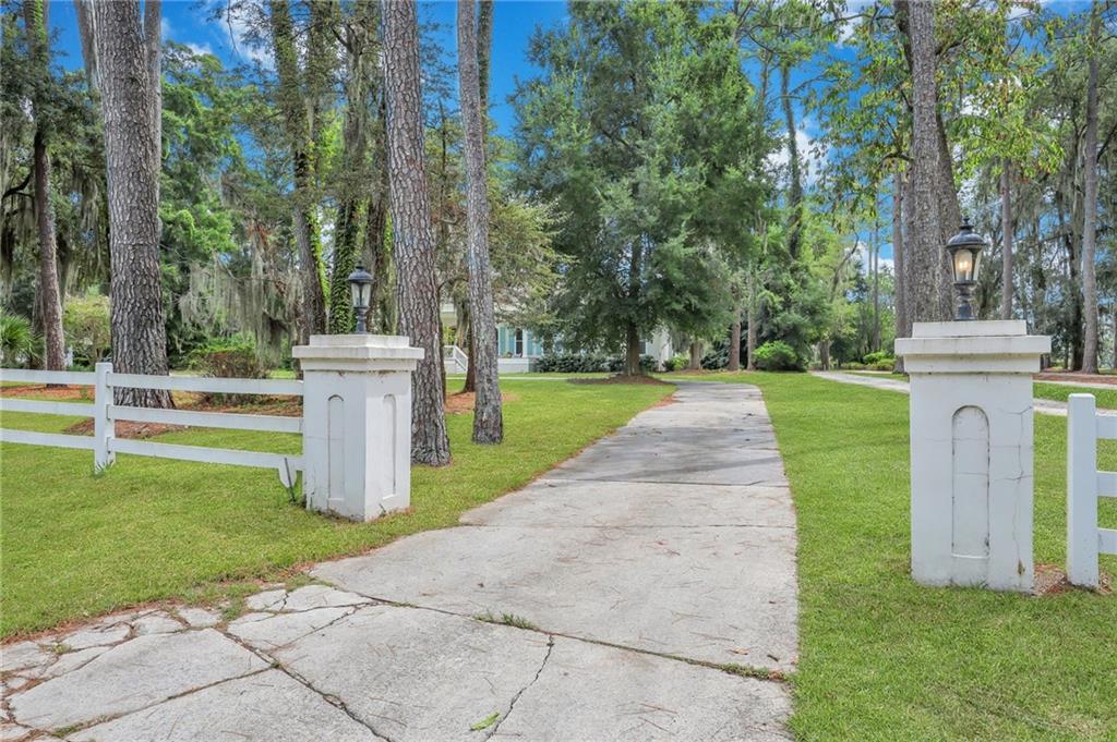 306 Bradley Point Road