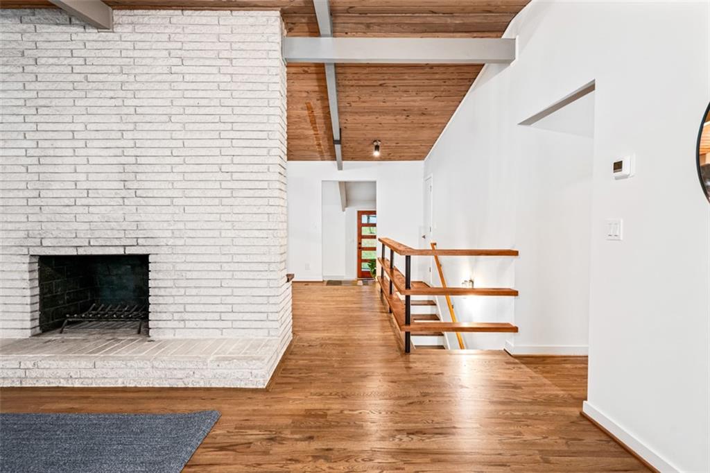 3036 HATHAWAY Court
