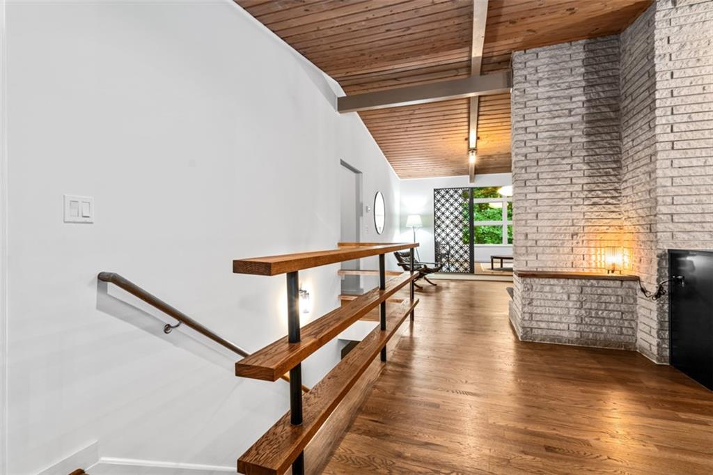 3036 HATHAWAY Court