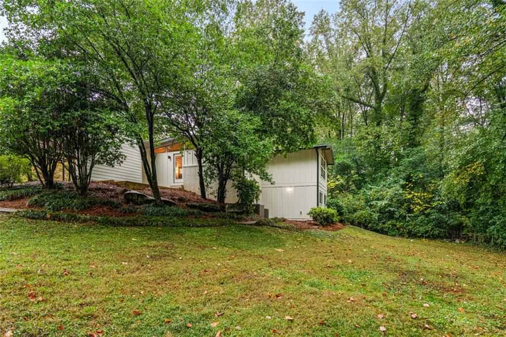 3036 HATHAWAY Court