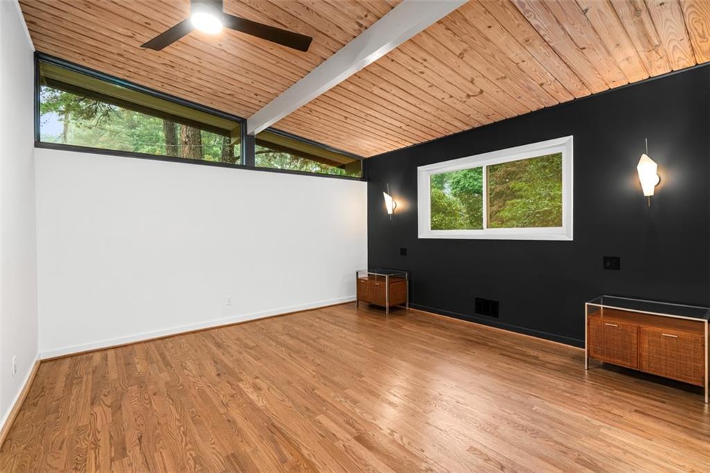 3036 HATHAWAY Court