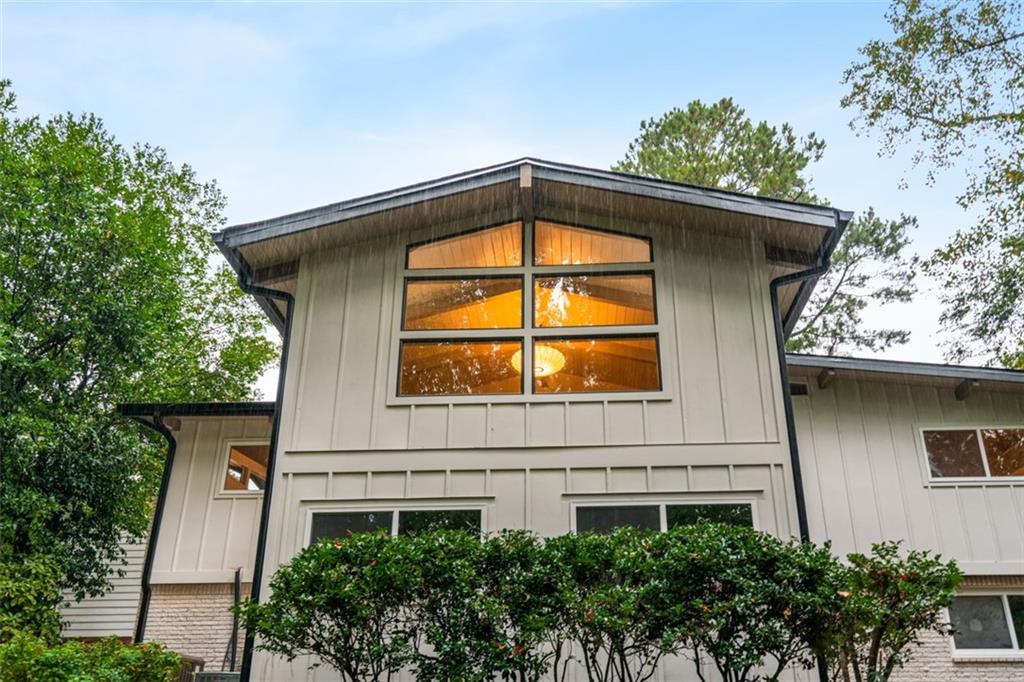 3036 HATHAWAY Court