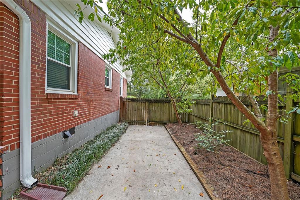 1016 Scott Circle