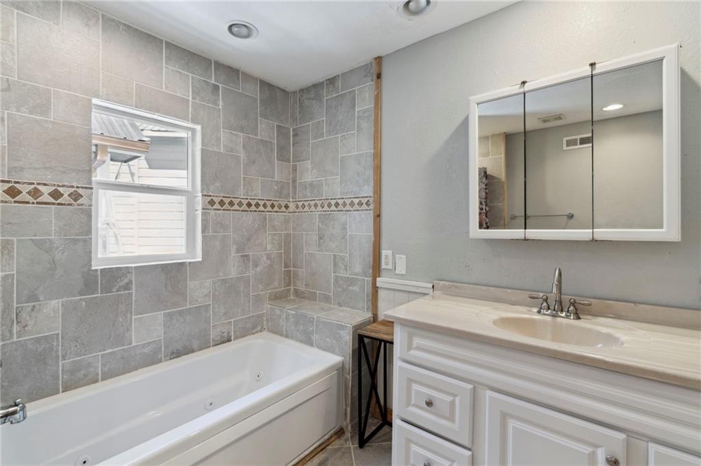 48 Farist Circle