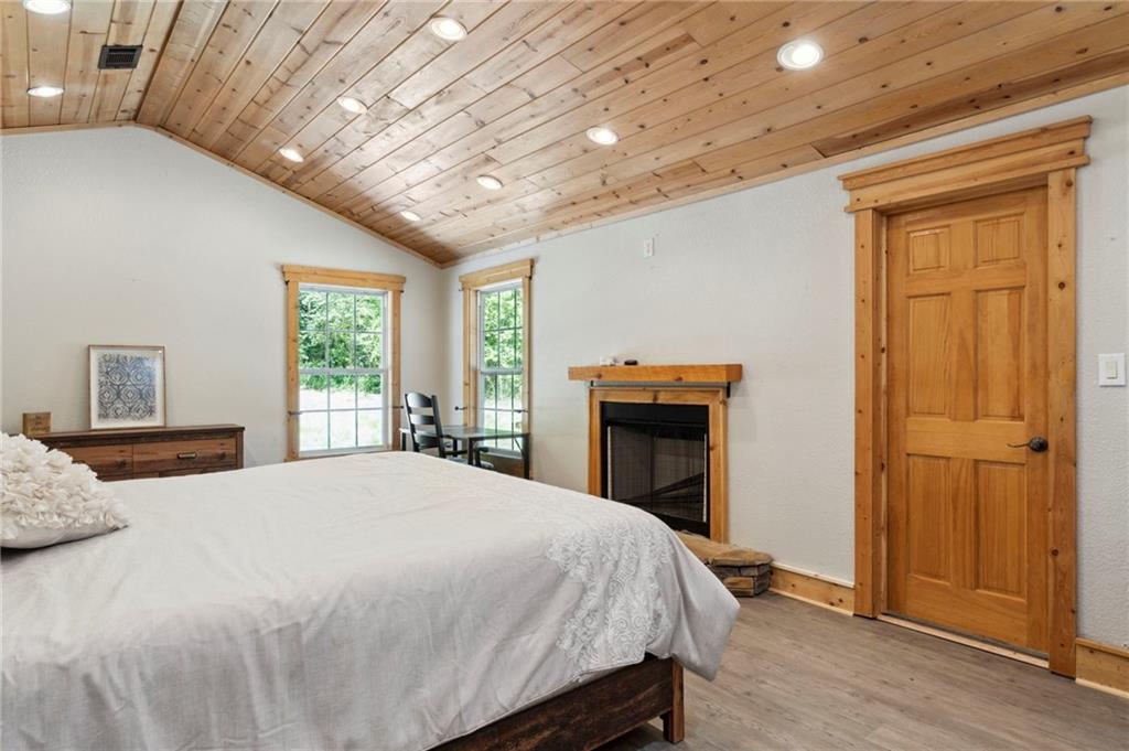 48 Farist Circle