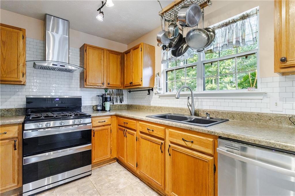 1215 Arborhill Lane
