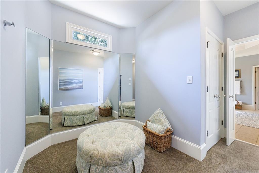 12755 Oak Falls Drive