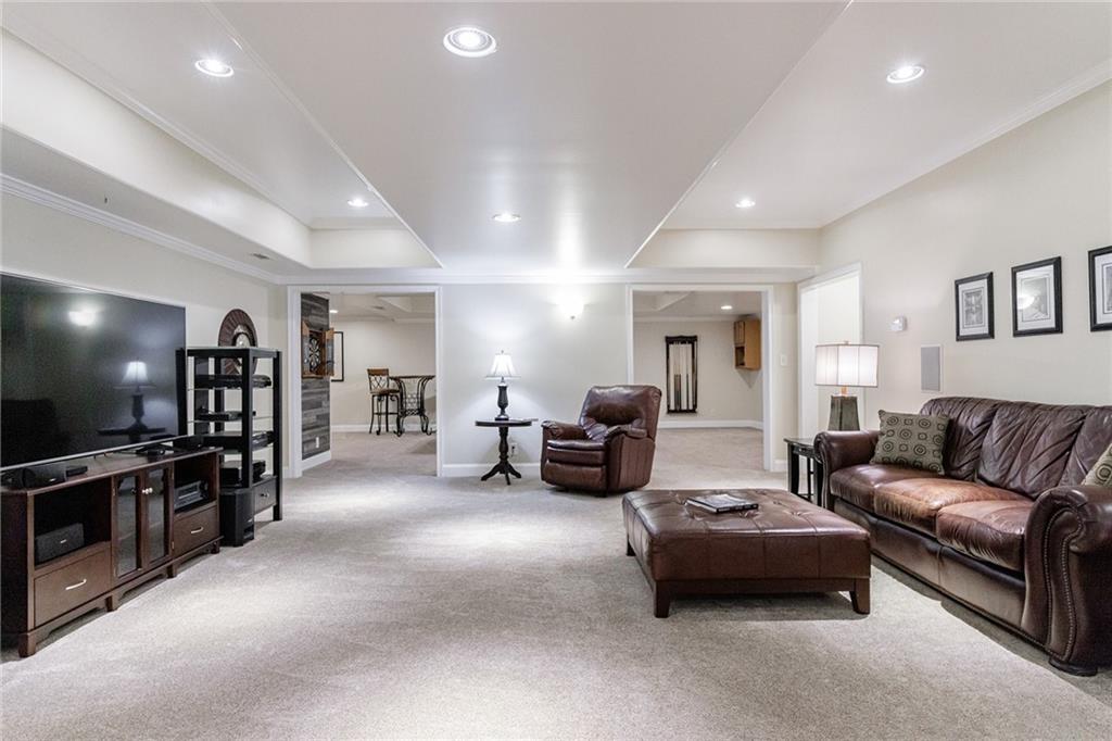 12755 Oak Falls Drive
