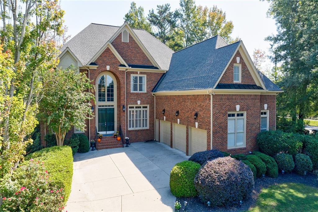 12755 Oak Falls Drive