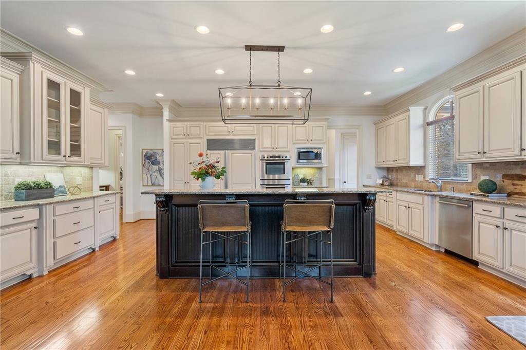 616 Glenover Drive