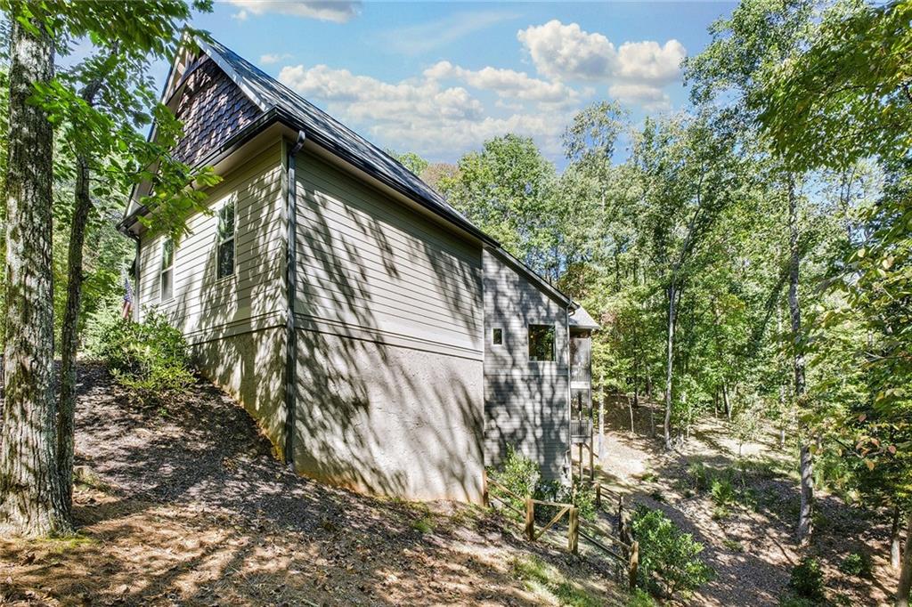 125 Woodpecker Way