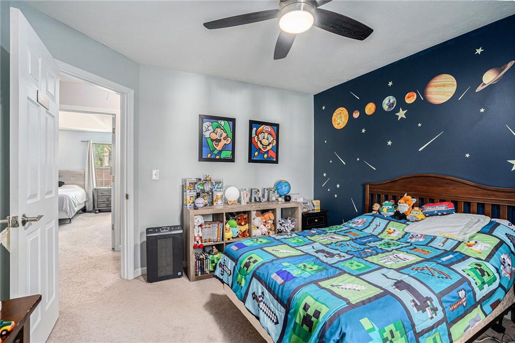 2689 Lake Park Bend