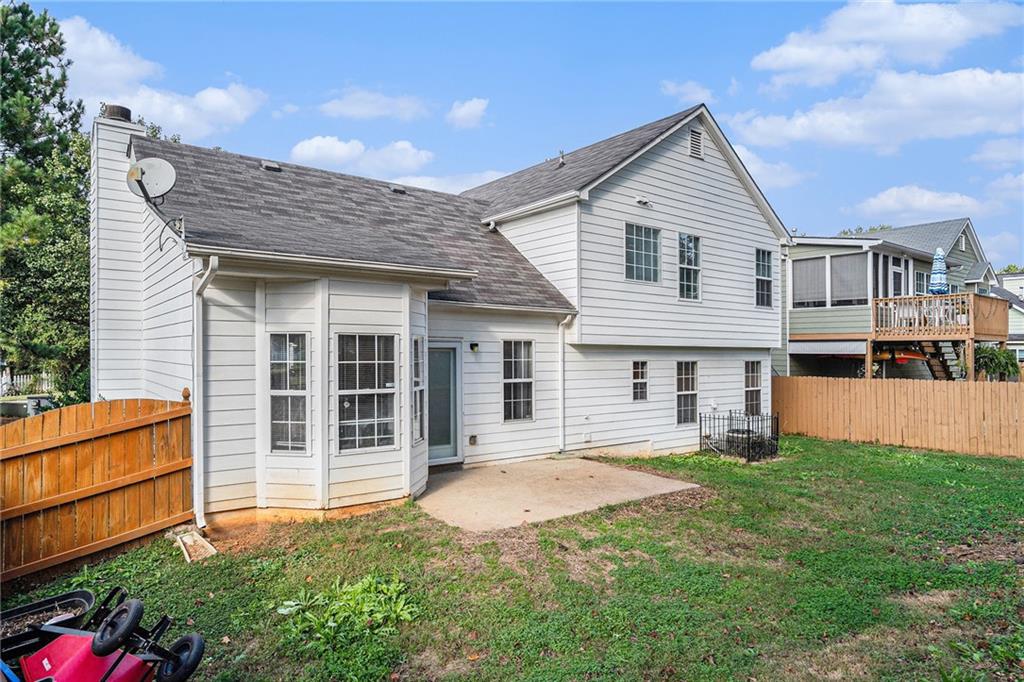 2689 Lake Park Bend