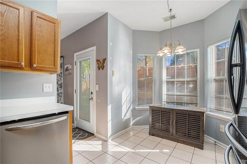 2689 Lake Park Bend