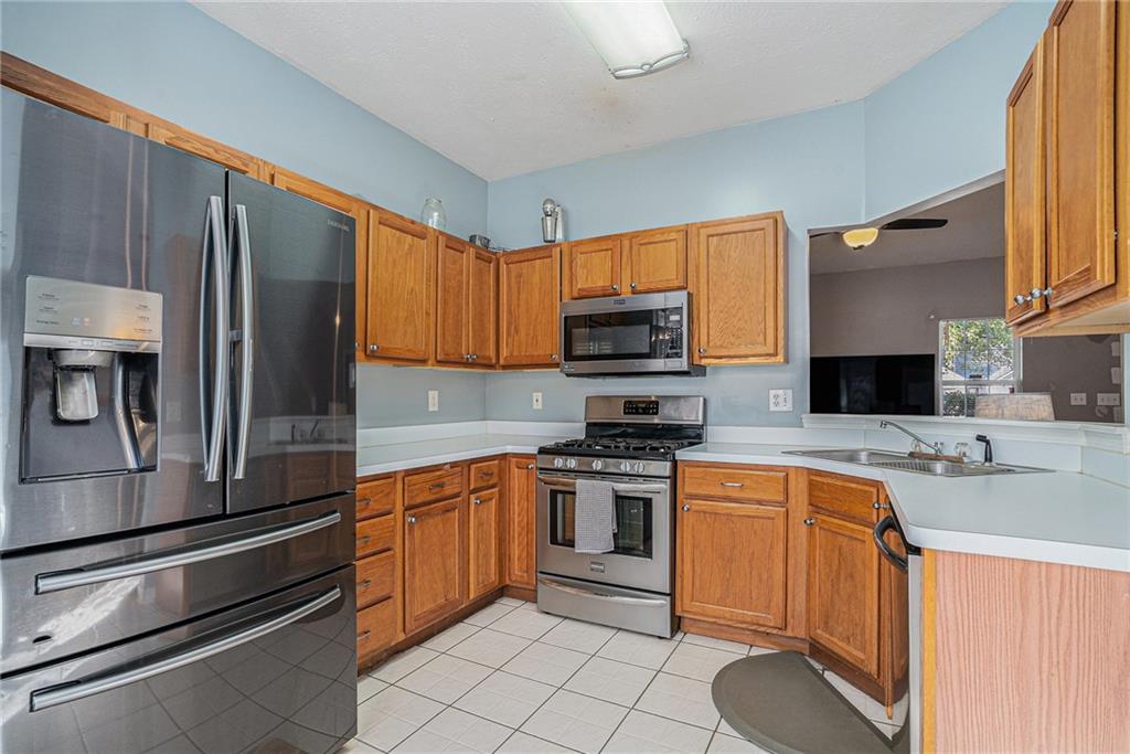 2689 Lake Park Bend