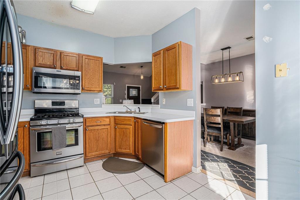 2689 Lake Park Bend