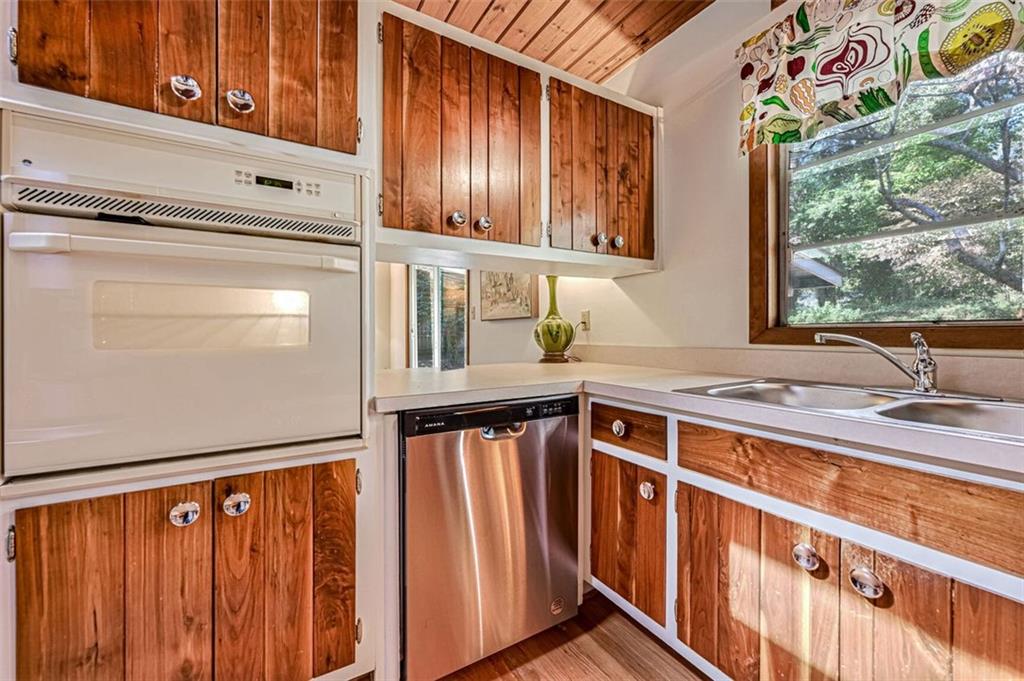 3406 NORTHAVEN Lane