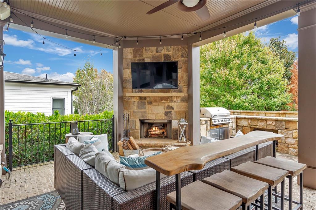 4125 Baxter Walk