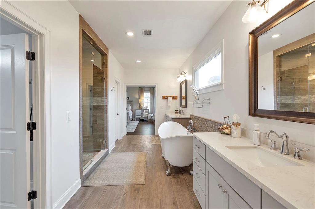 4125 Baxter Walk