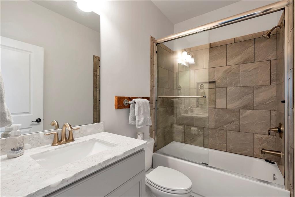 4125 Baxter Walk