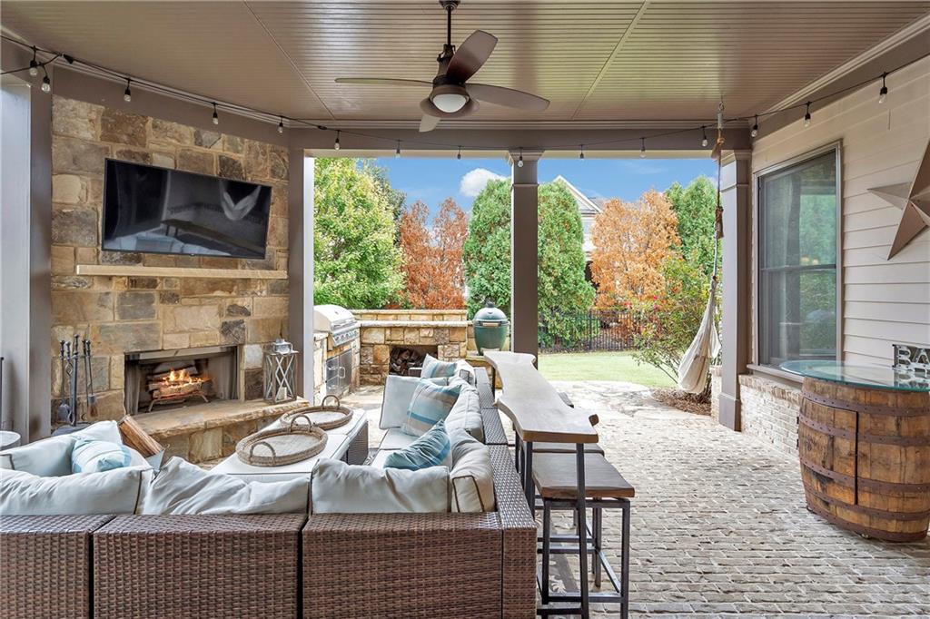 4125 Baxter Walk