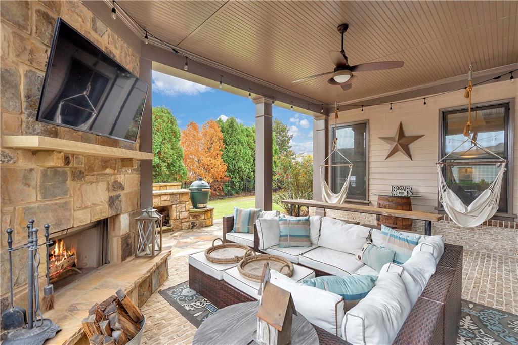 4125 Baxter Walk