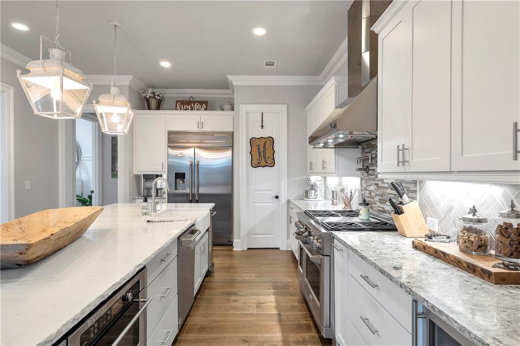 4125 Baxter Walk