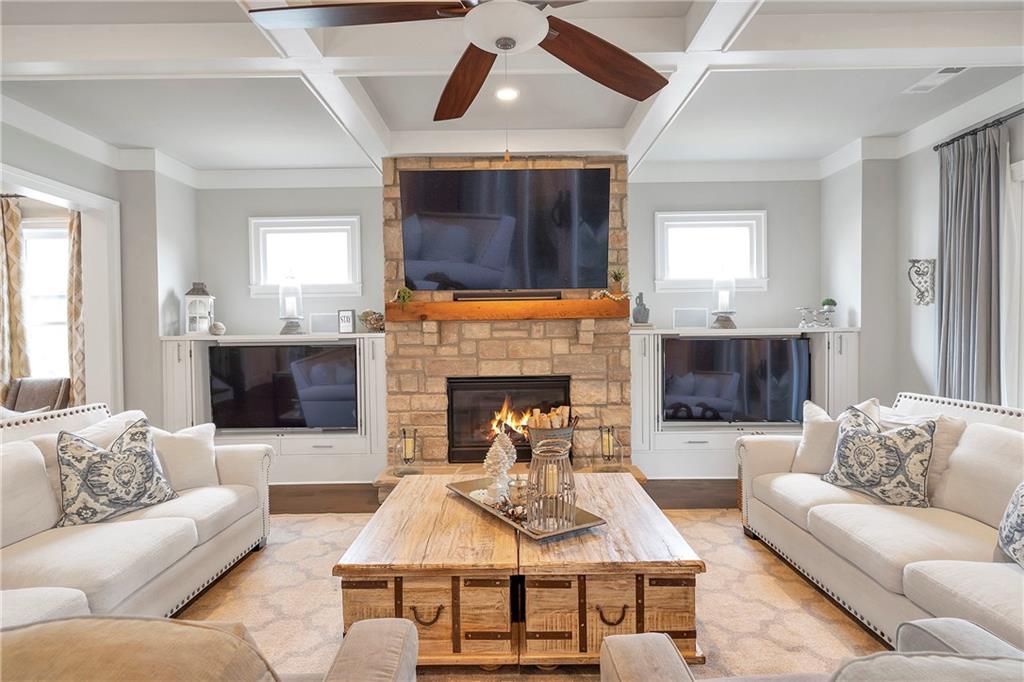 4125 Baxter Walk