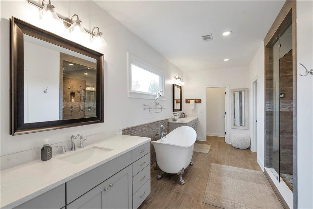 4125 Baxter Walk