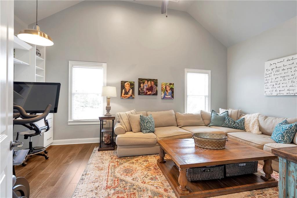 4125 Baxter Walk