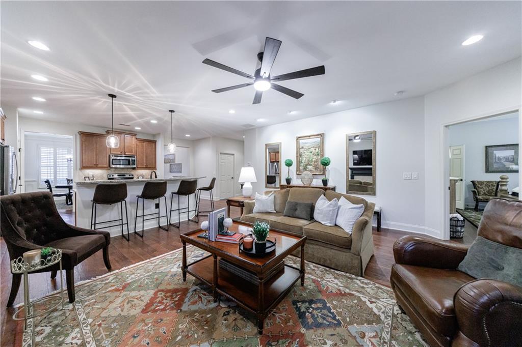 338 Shade Tree Circle