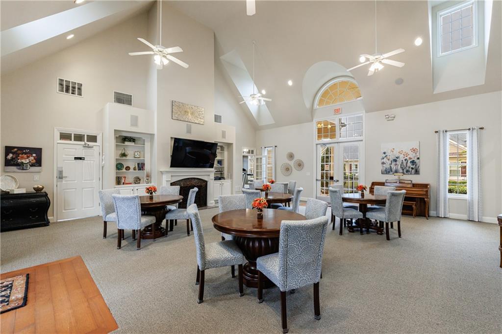 338 Shade Tree Circle