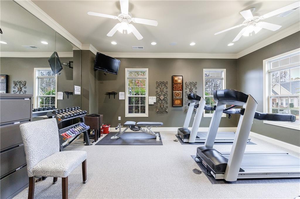 338 Shade Tree Circle