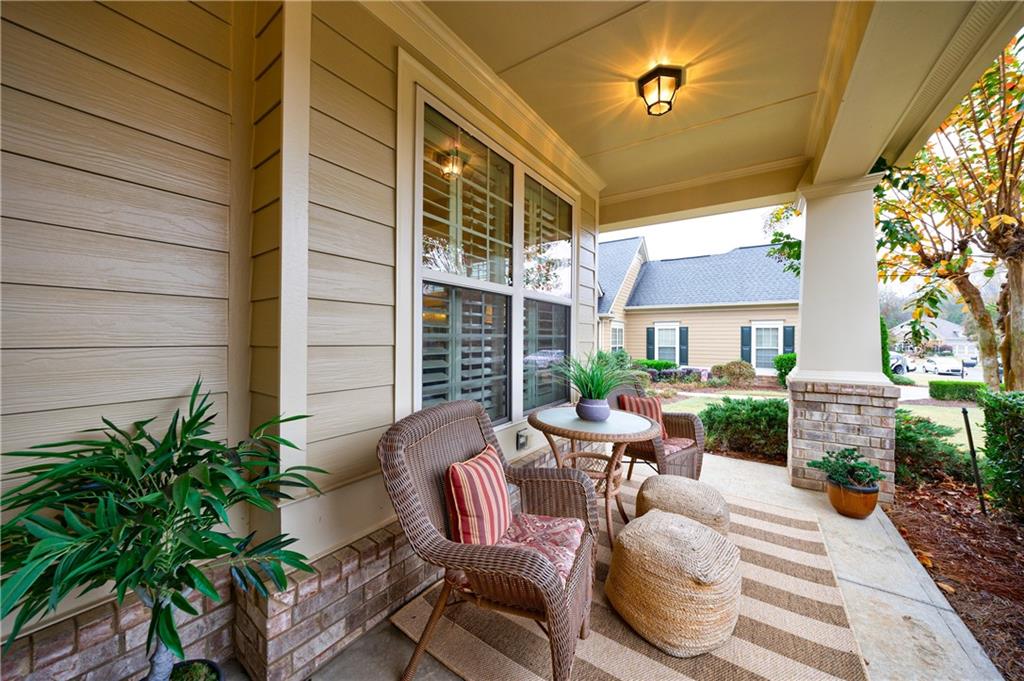 338 Shade Tree Circle