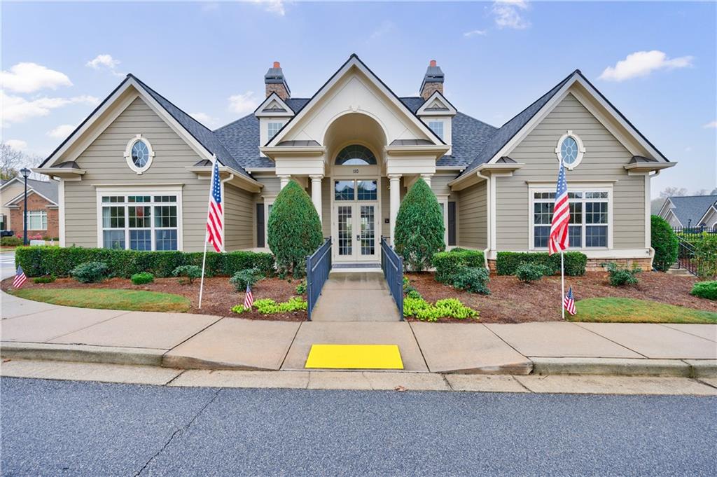 338 Shade Tree Circle