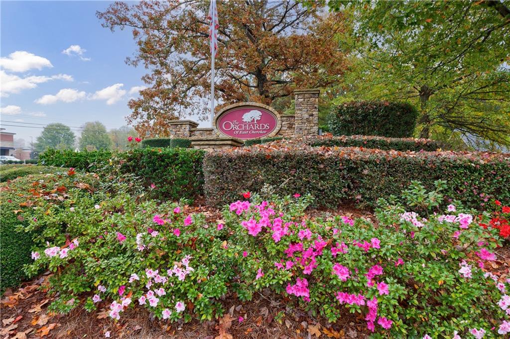 338 Shade Tree Circle