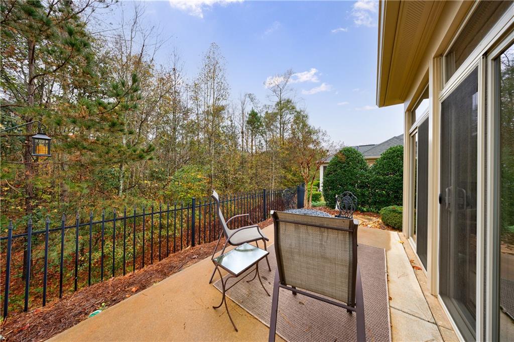 338 Shade Tree Circle