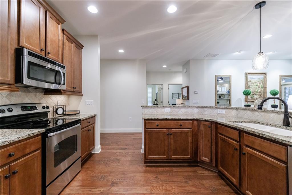 338 Shade Tree Circle