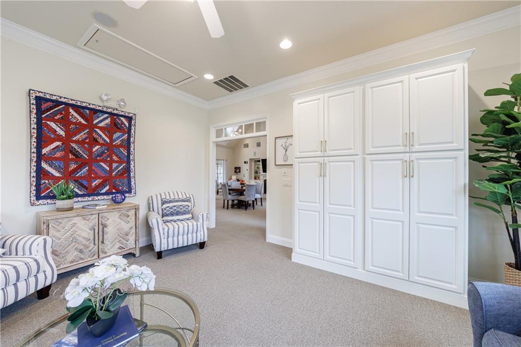 338 Shade Tree Circle