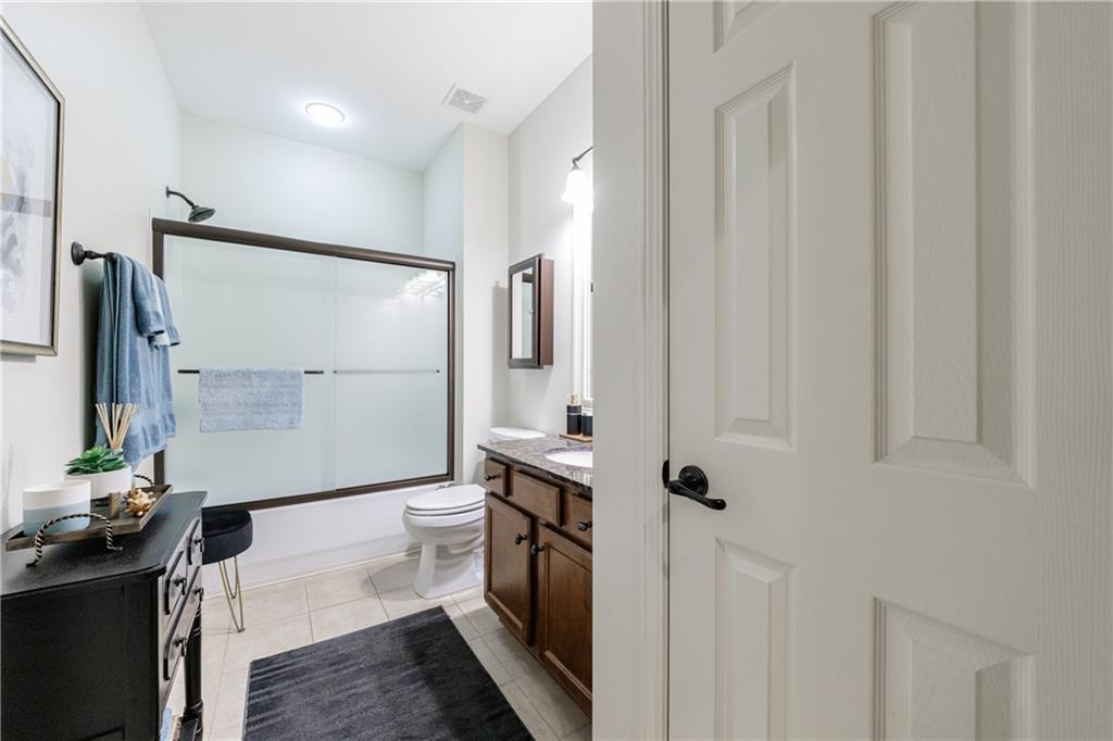 338 Shade Tree Circle