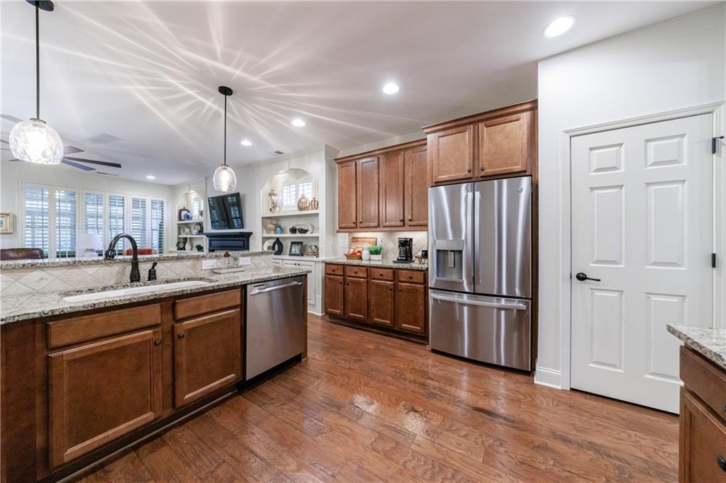 338 Shade Tree Circle