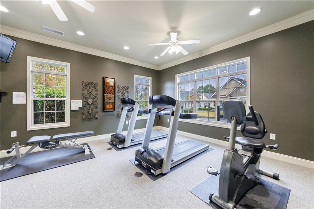 338 Shade Tree Circle