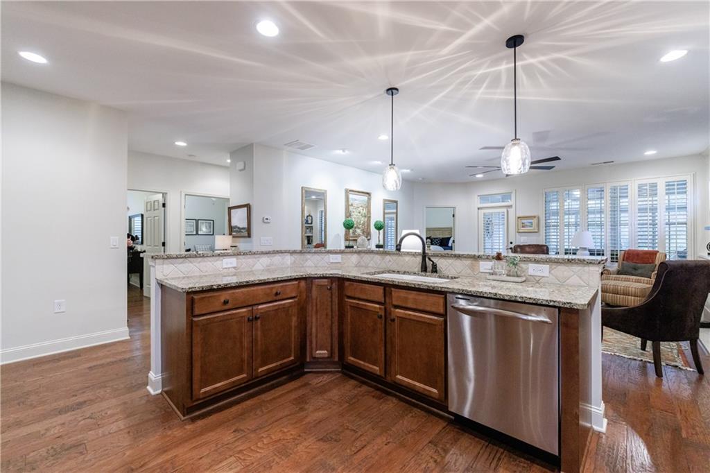 338 Shade Tree Circle