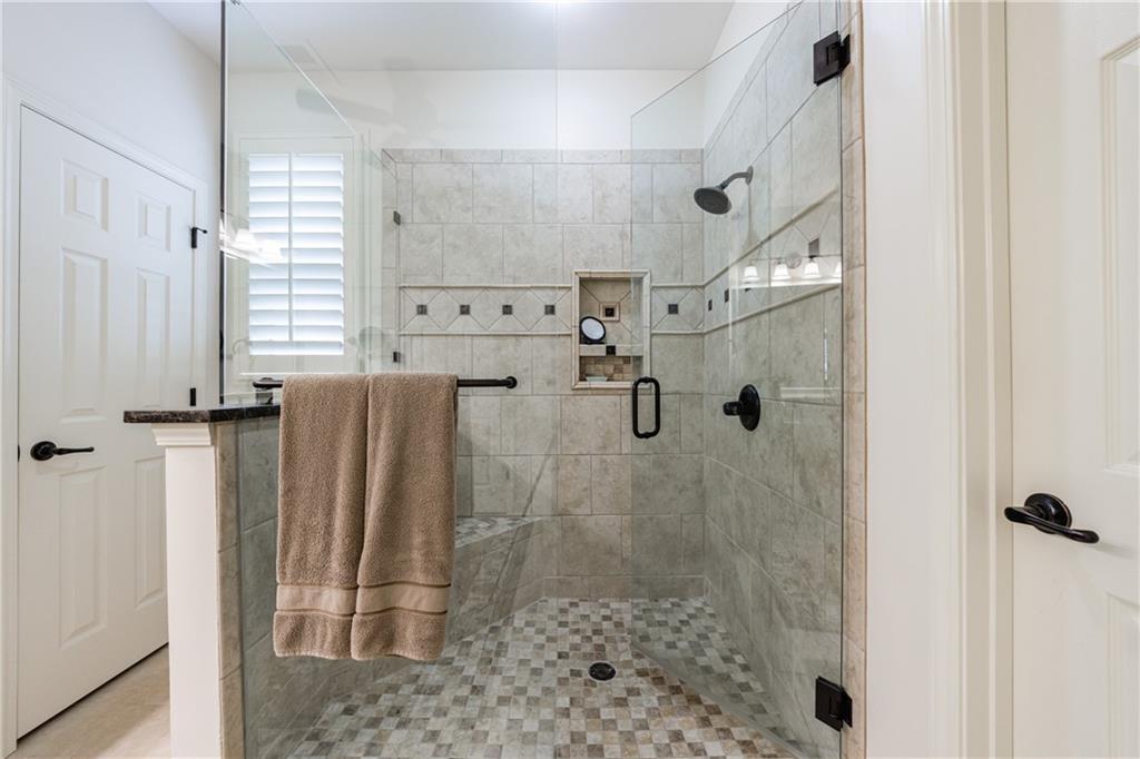 338 Shade Tree Circle