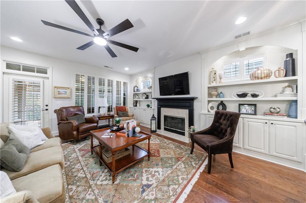 338 Shade Tree Circle