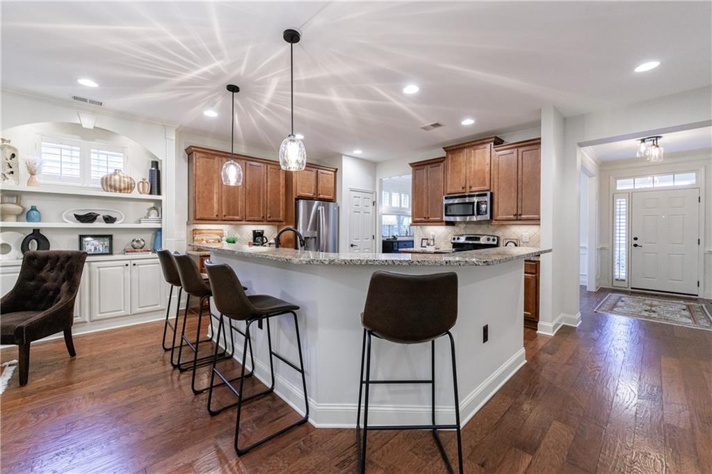 338 Shade Tree Circle