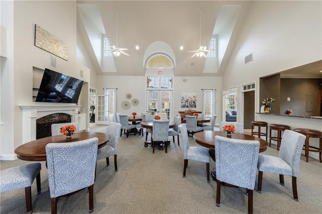 338 Shade Tree Circle